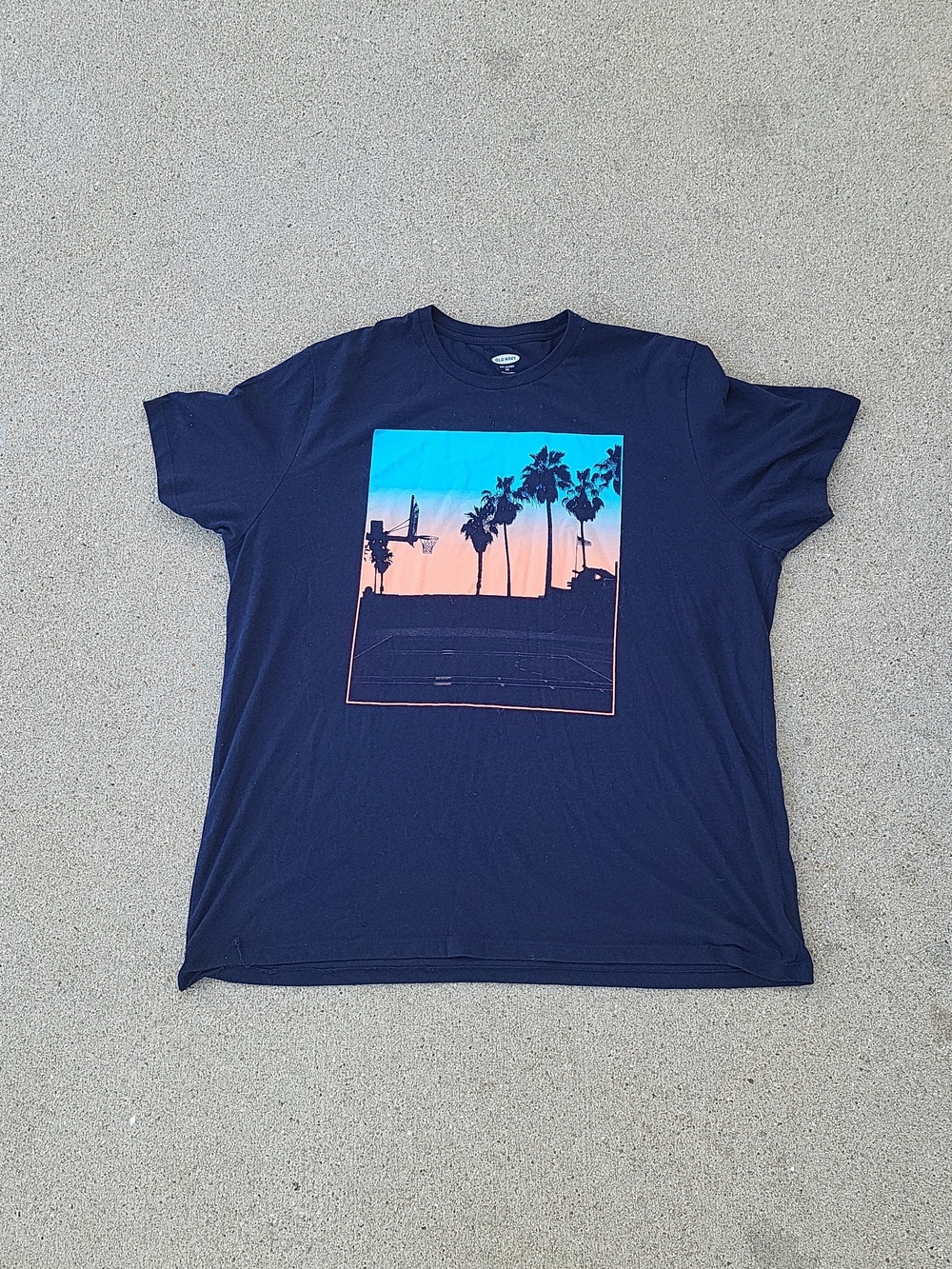 Y2K Vintage Navy Graphic Palm Tree Sunset Tee